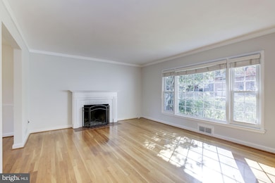 3519 Glenmoor Dr, Chevy Chase, MD 20815 - photo 2