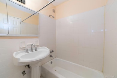 Kings Village unit 4M, Brooklyn, NY 11234 - photo 5