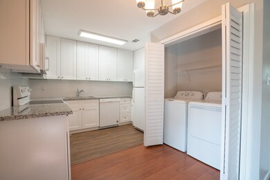 3932 W Alabama St unit 2, Houston, TX 77027 - photo 7