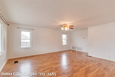 108 W F Ave, Cache, OK 73527 - photo 5