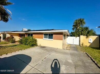 1104 Jacaranda Ave unit 1, Daytona Beach, FL 32118 - photo 2