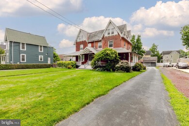 24 E Stewart Ave, Lansdowne, PA 19050 - photo 2