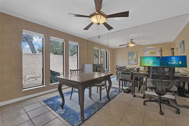 8009 Oakwood Forest Dr, Houston, TX 77040 - photo 6