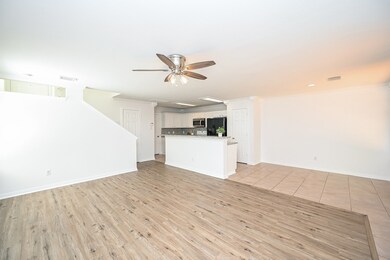 250 N Walden Elms Cir, Spring, TX 77382 - photo 4