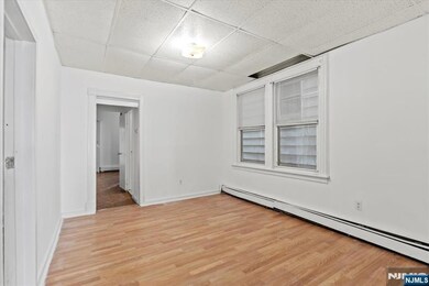 512 Union Ave unit 1, Paterson, NJ 07522 - photo 5