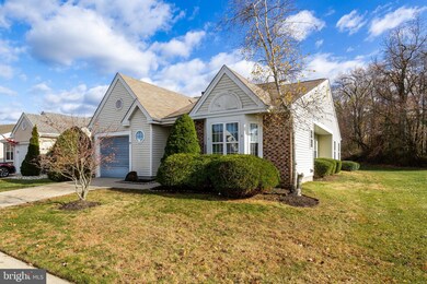 674 Cascade Dr S, Mount Laurel, NJ 08054 - photo 2