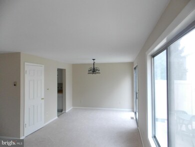 34 Dendron Ct, Parkville, MD 21234 - photo 6