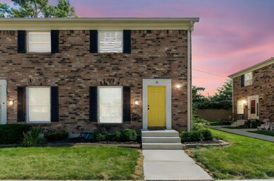 74 E Tarryton Ct (Exterior)-1 day to dus