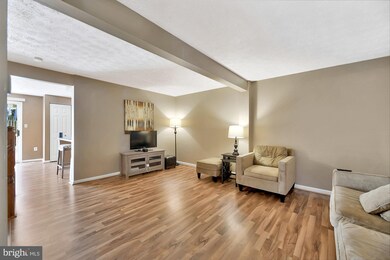 13 Hunt Cup Cir, Owings Mills, MD 21117 - photo 2