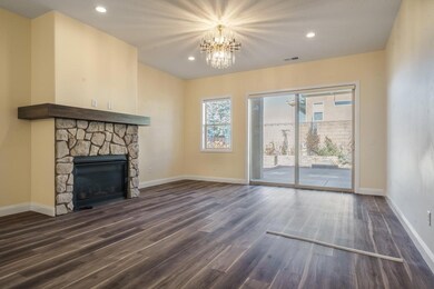 Great Room w/ Fireplace