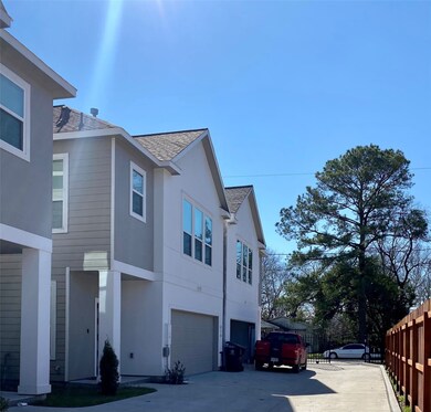 876 Fortune St, Houston, TX 77088 - photo 2