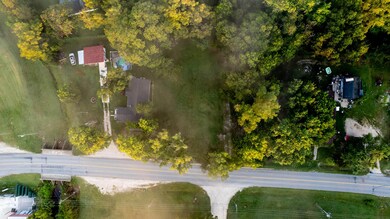 City lot in Birchtree MO000