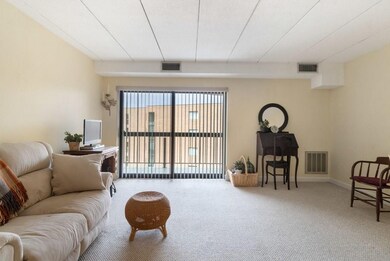 44 Main St unit 501, Stoneham, MA 02180 - photo 4