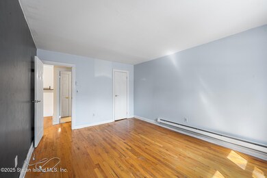 187 Seaver Ave Staten Island, NY-08