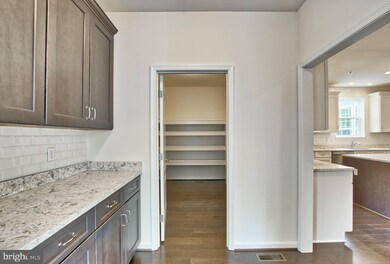 967 Erna Dr, Eldersburg, MD 21784 - photo 6