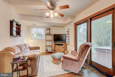 516 Tanglewood Dr, Sykesville, MD 21784 - photo 2