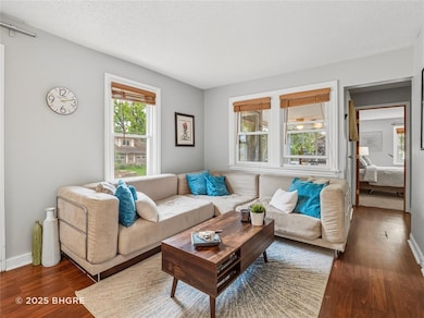 1115 Wade St, Des Moines, IA 50315 - photo 4