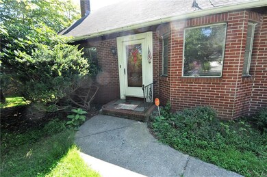 549 Oak St, Stroudsburg, PA 18360 - photo 5