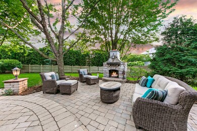 2307 Boulder Ct, Naperville, IL 60565 - photo 2