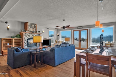 118 NW Oceania Dr, Waldport, OR 97394 - photo 7