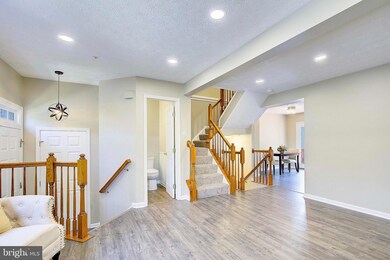 8536 Pine Meadows Dr, Odenton, MD 21113 - photo 3