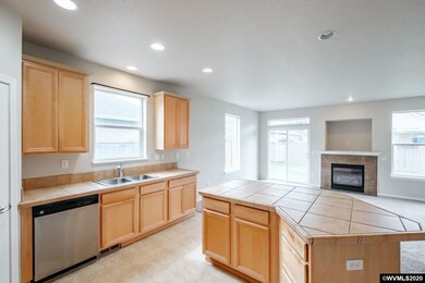 1689 Salmon Run SW, Albany, OR 97321 - photo 6