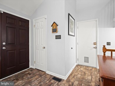 7701 Huntsman Blvd, Springfield, VA 22153 - photo 6