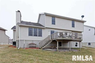 2630 W 62nd St, Davenport, IA 52806 - photo 2