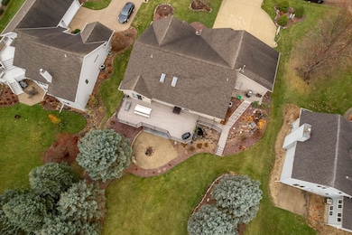 952 Bedford Dr, Janesville, WI 53546 - photo 6