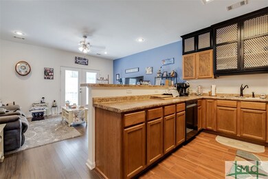 Kitchen Breakfast Bar