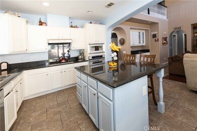 45694 Honeysuckle Ct, Temecula, CA 92592 - photo 2