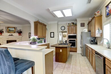 11285 Suncrest Estates Ct, Conroe, TX 77385 - photo 7