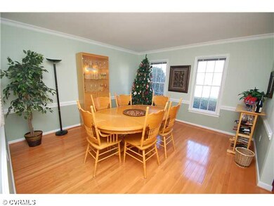 Dining Room - Formal dining room for entertaining 