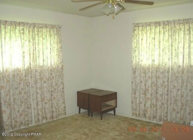 576 Knauss Rd, Nazareth, PA 18064 - photo 6