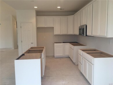 2150 Eagles Landing Dr unit 114, Nazareth, PA 18064 - photo 6