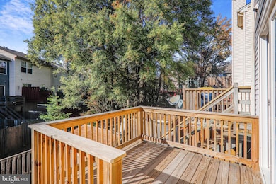 7204 Lost Spring Ct, Lanham, MD 20706 - photo 3