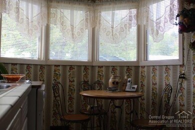 344 N Humbolt St, Canyon City, OR 97820 - photo 3