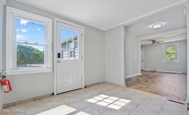 Foyer (730)