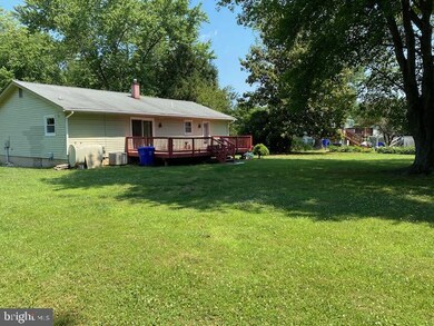 9291 Windsor Dr, La Plata, MD 20646 - photo 3