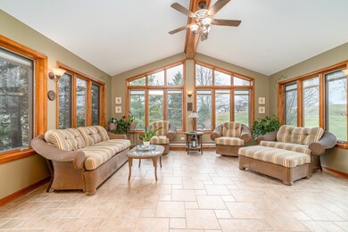 39W317 Weaver Ln, Geneva, IL 60134 - photo 2