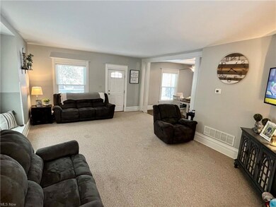 712 Locust St, Coshocton, OH 43812 - photo 7