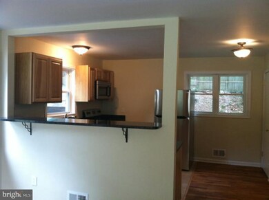 16000 Carroll Ave, Woodbridge, VA 22191 - photo 5