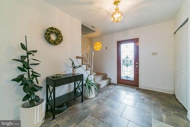 334 Peachtree Dr, Jenkintown, PA 19046 - photo 4