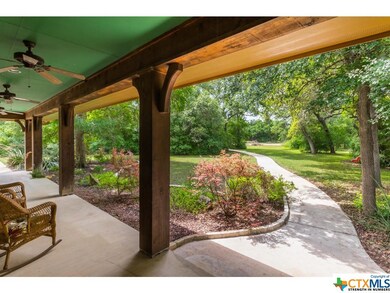 422 Thousand Oaks Loop, San Marcos, TX 78666 - photo 4