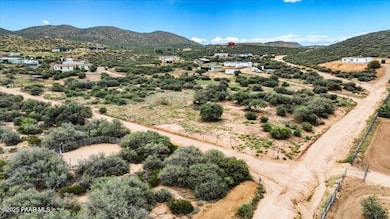 1815 N Dynamite Way, Dewey-Humboldt, AZ 86327 - photo 2