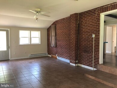 18 Peach Dr, Boyertown, PA 19512 - photo 5