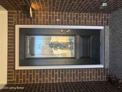 8801 Ruby Way, Louisville, KY 40219 - photo 2