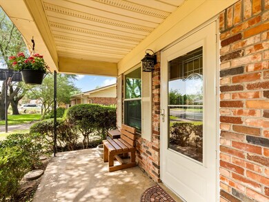 1212 Lynnwood Dr, Cleburne, TX 76033 - photo 5