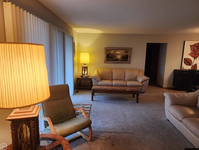 14870 Melrose Ct unit 61, Shelby Township, MI 48315 - photo 5