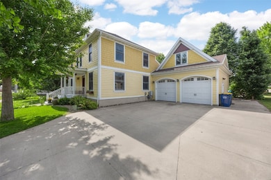 508 W 5th St, Vinton, IA 52349 - photo 3